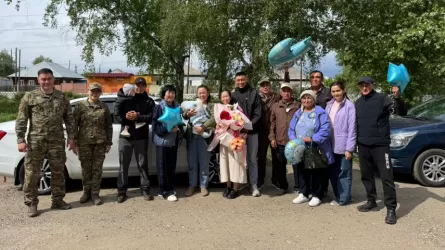 Моя семья &ndash; главный смысл жизни: пожарный из ВКО принимает поздравления  