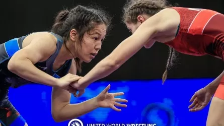 Казахстанские борцы выиграли 12 медалей за два дня молодежного чемпионата Азии