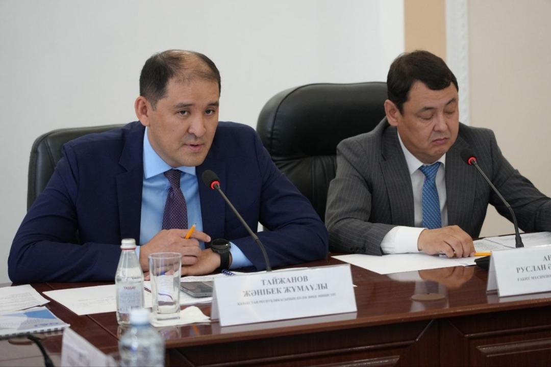 Көлік вице-министрі Солтүстік Қазақстан облысында тұрғындармен кездесті
