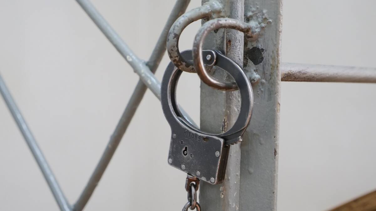 Жамбыл облысында пара алған экс-полицейлерге сот үкімі шықты