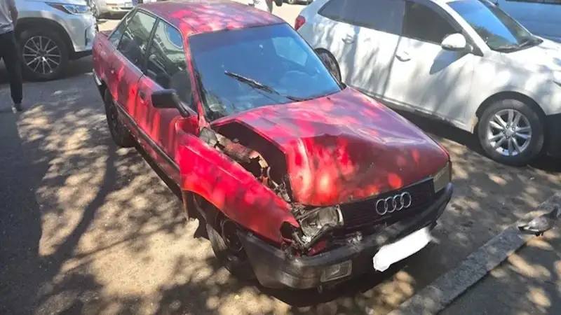 Алматыда көлік жүргізушісі 5 адамды қағып кетті