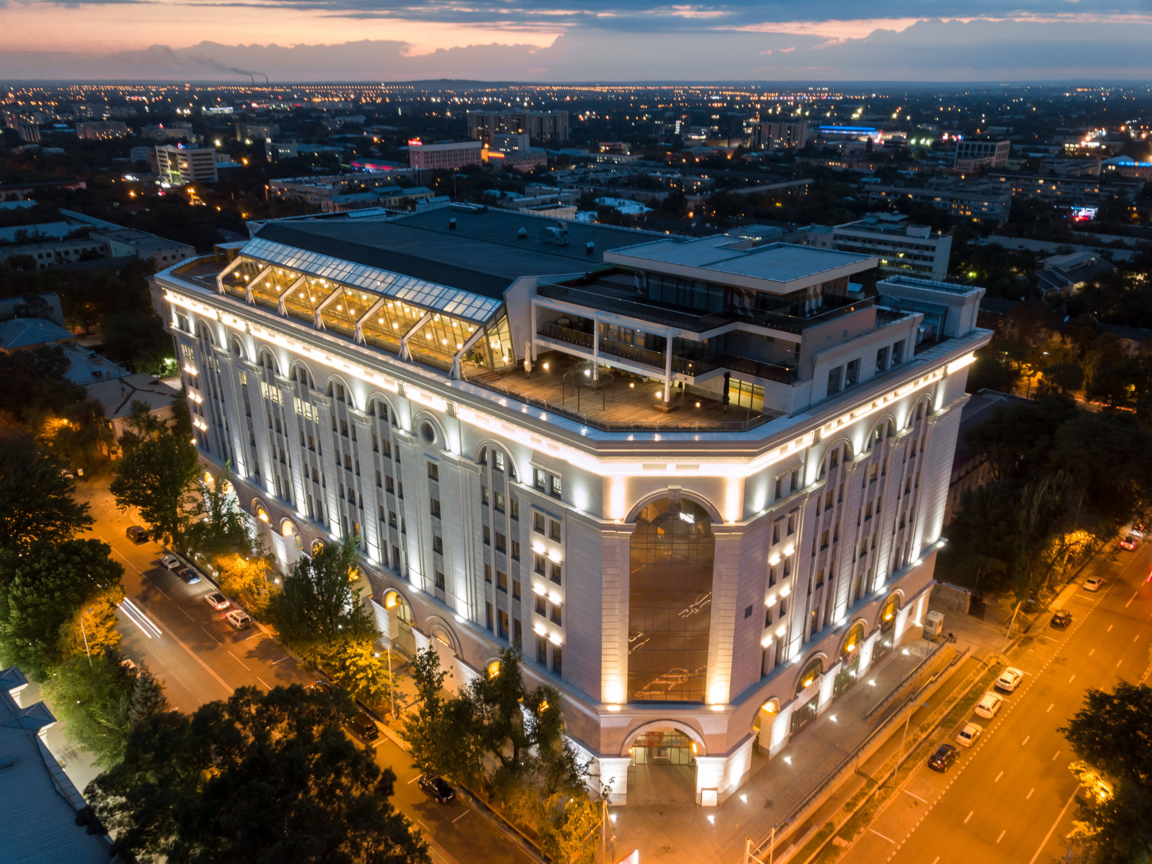Қайрат Сатыбалдыдан тәркіленген Kaisar Plaza ғимараты қайта аукционға шықты