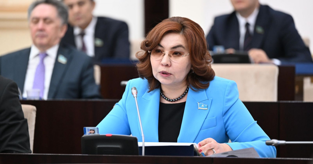"Қазақстанға келіп дәріс оқиды": Сенатор шетелдік психологтарға қатысты мәселе көтерді