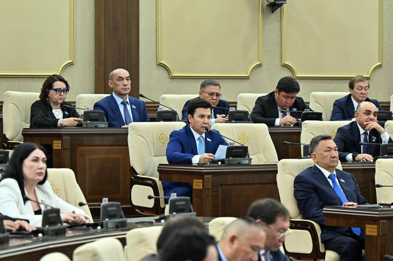 Парламенттің соңғы бірлескен отырысы: депутаттар жұмысын қорытындылады