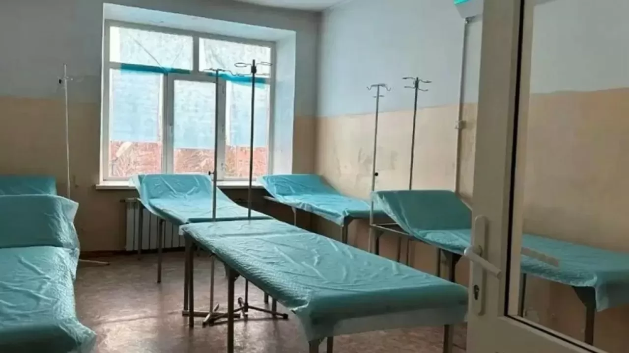 Миллионы тенге не доходили до медиков районной поликлиники 