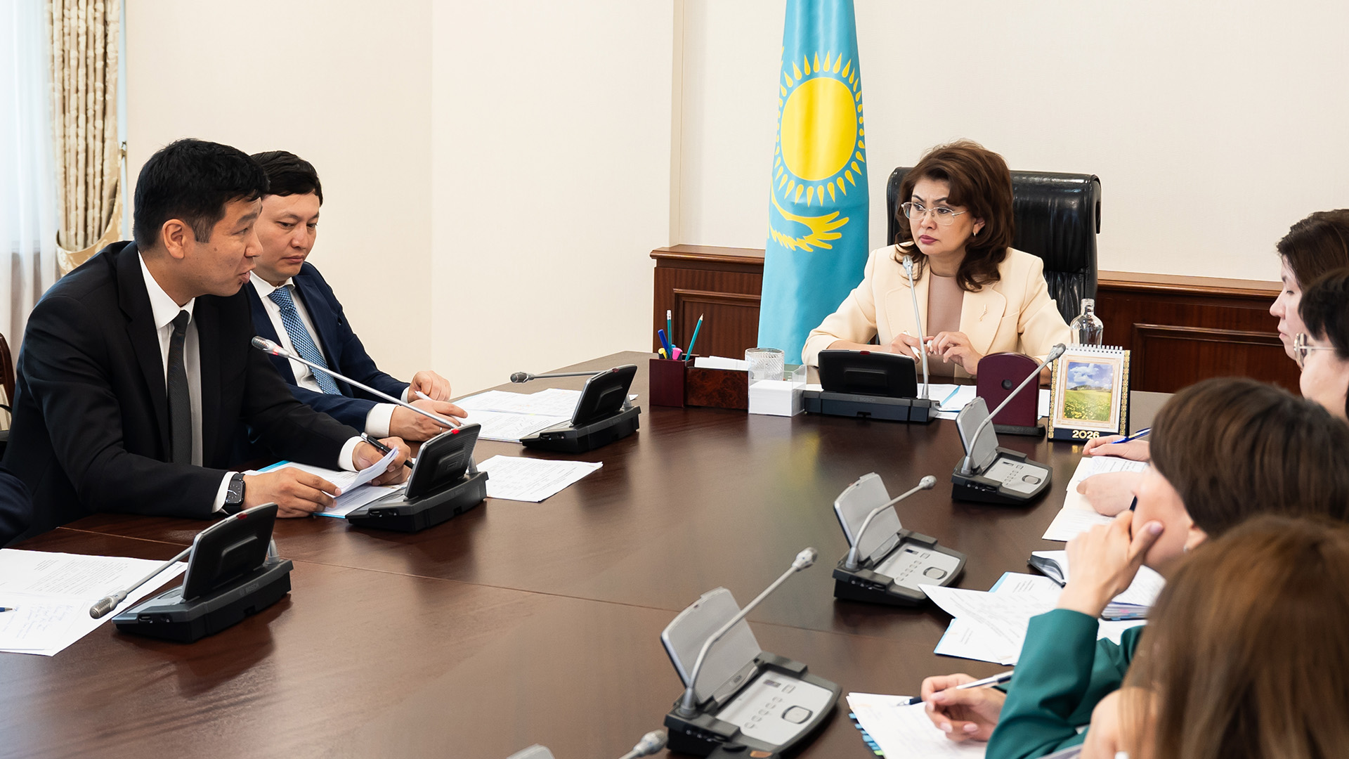 Балалар мен жастар арасында кітап оқу мәдениетін дамытуға басымдық беріледі