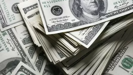 Валютная аномалия: почему в разных городах Казахстана доллар стоит по-разному