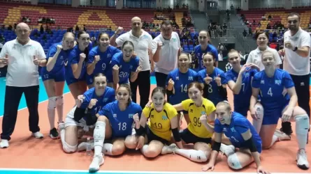 Казахстанки сохранили лидерство в группе AVC Cup