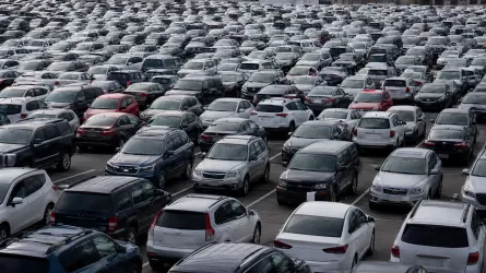 В Алматы вводят бесплатные парковки для жителей в радиусе 500 метров от дома