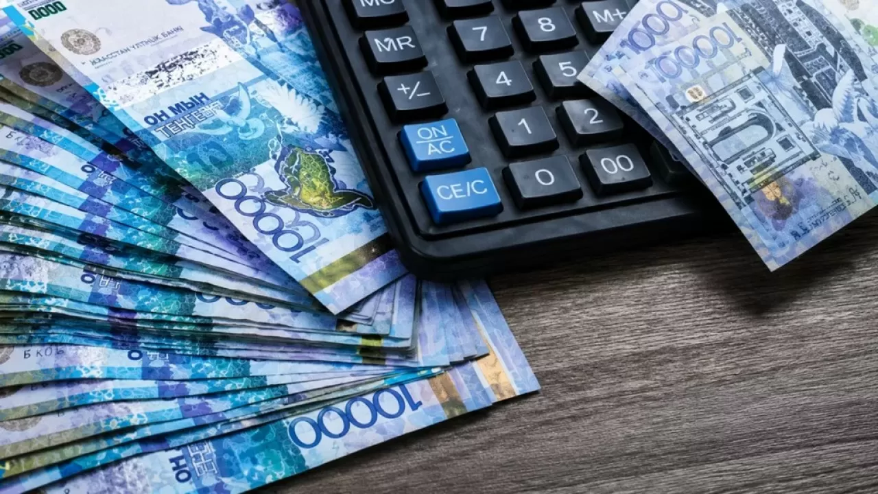Штрафы на 17 млрд теңге спишут казахстанцам