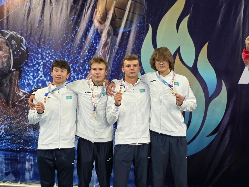 Қазақстандық жүзушілер Азия чемпионатында жүлде жеңіп алды