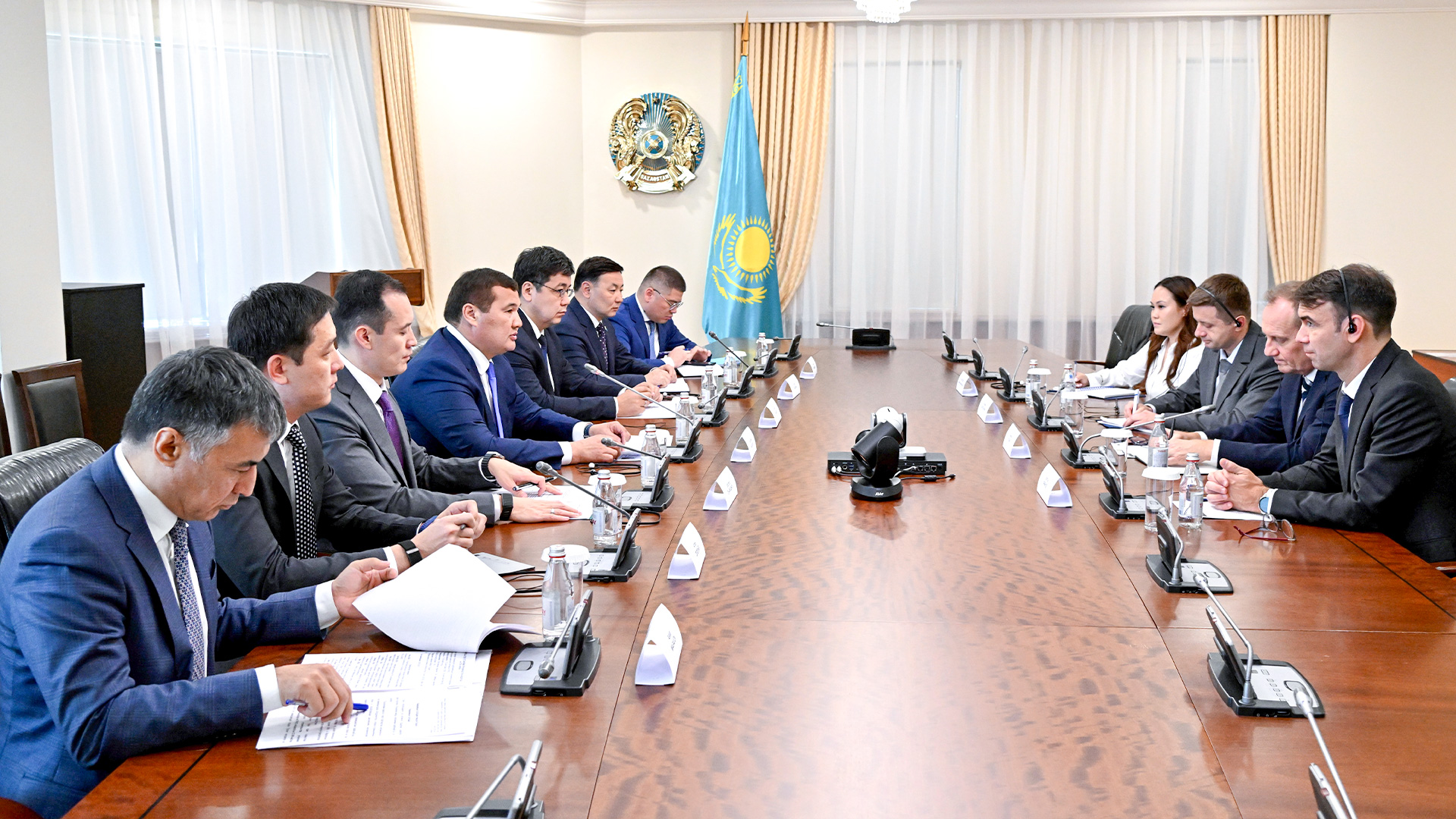 Нұрлыбек Нәлібаев халықаралық ірі компаниялардың басшыларымен инвестициялық жобаларды талқылады