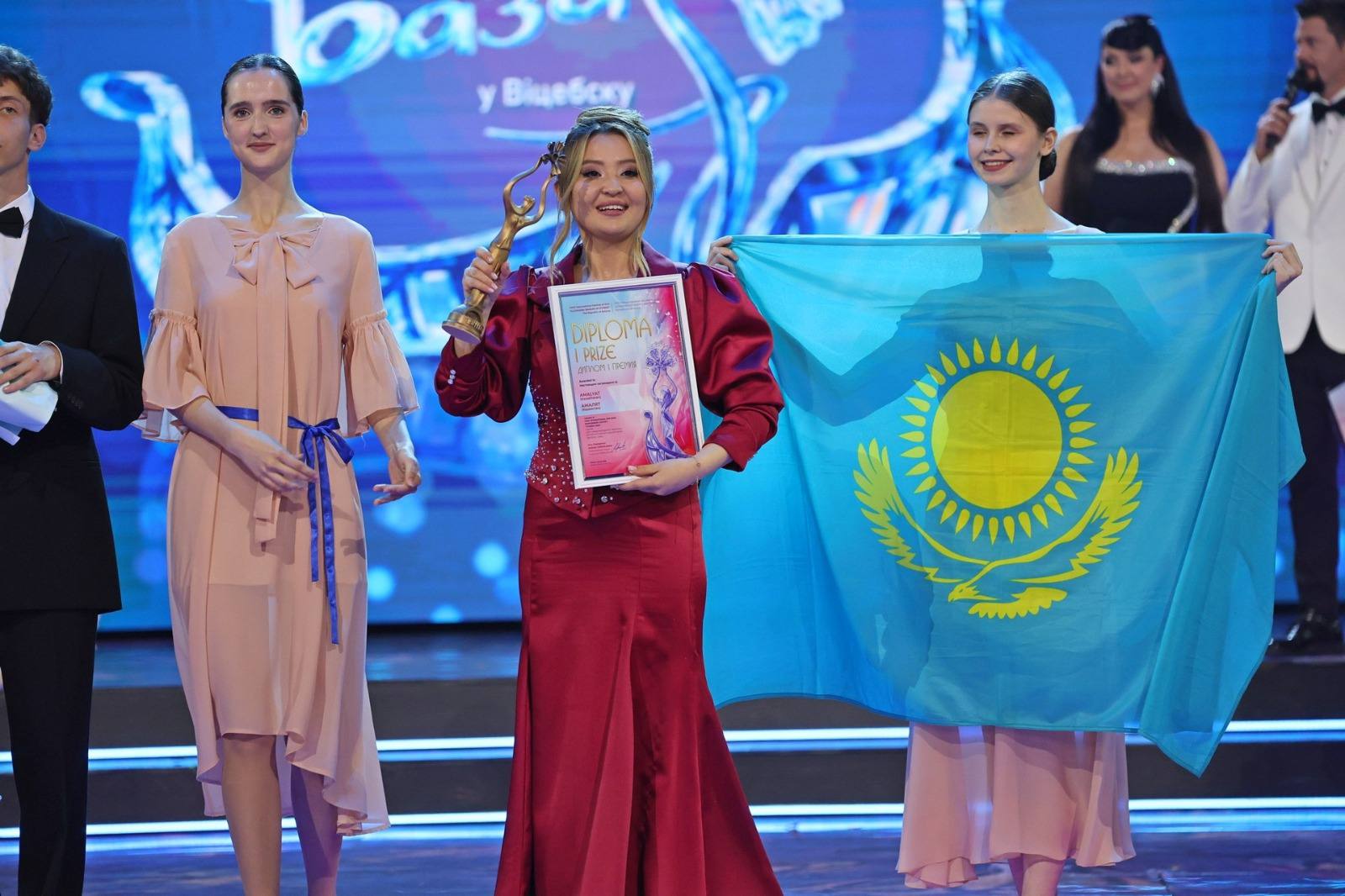 Қазақстандық өнерпаздар &laquo;Славян базарында&raquo; 2 бірдей жүлде жеңіп алды