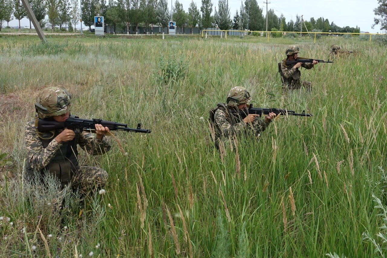 ҚазҰТБ-ның болашақ әскери мамандары алғашқы далалық тәжірибеден өтті