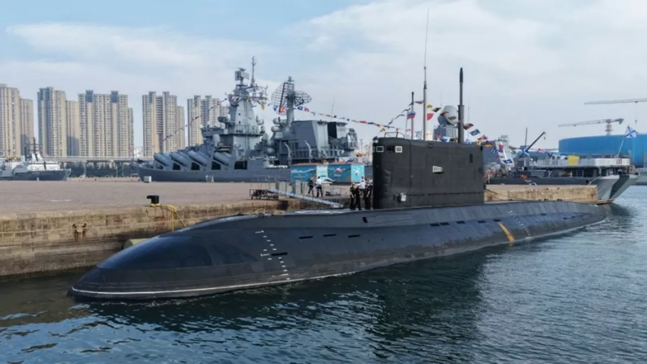 Россия и Китай вывели флот: что происходит в Циндао