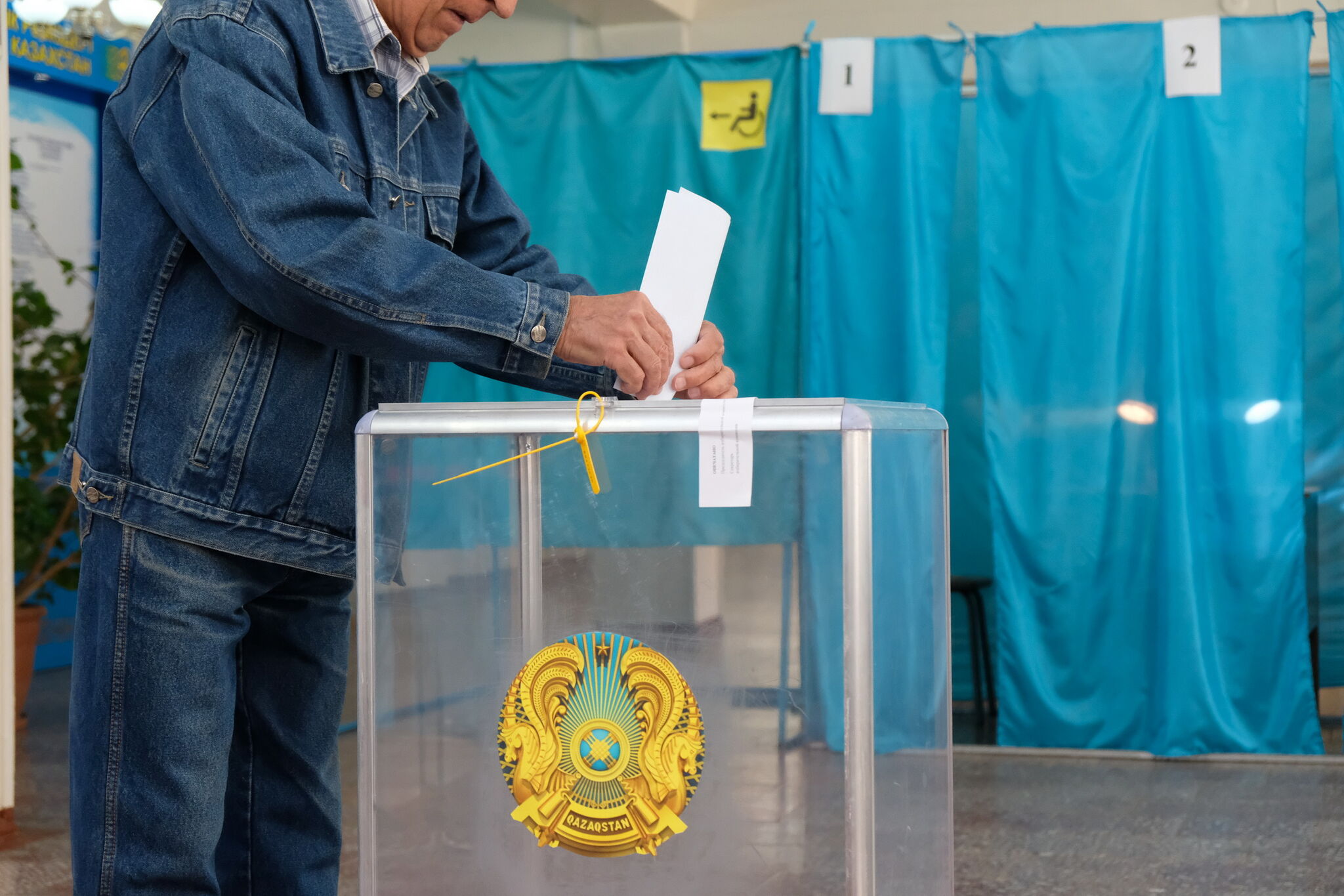 Құрылтай сайлауында бюллетеньдегі партиялардың орналасу реті белгілі болды