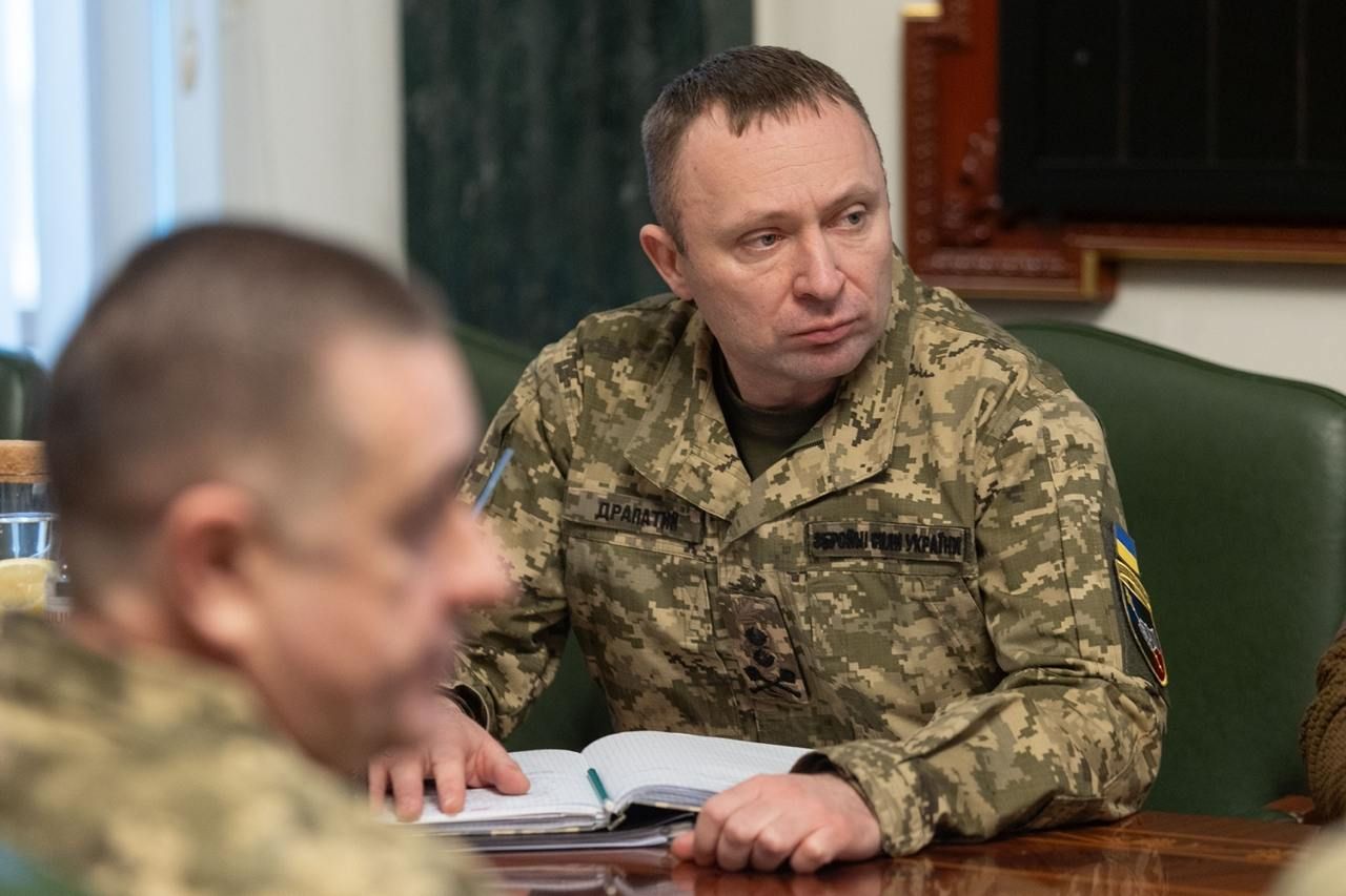 Зеленский Михаил Драпатыйды Қарулы күштер бас қолбасшысы етіп тағайындады
