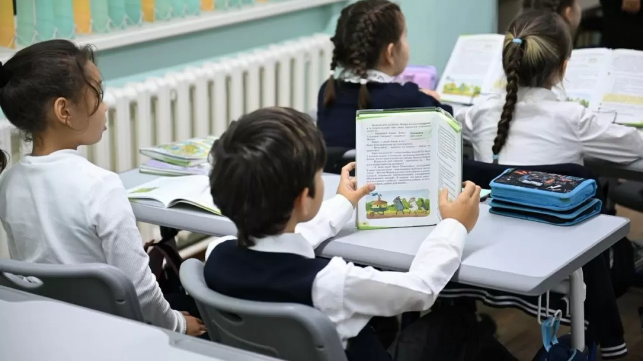 Как Алматы решает проблему нехватки ученических мест  