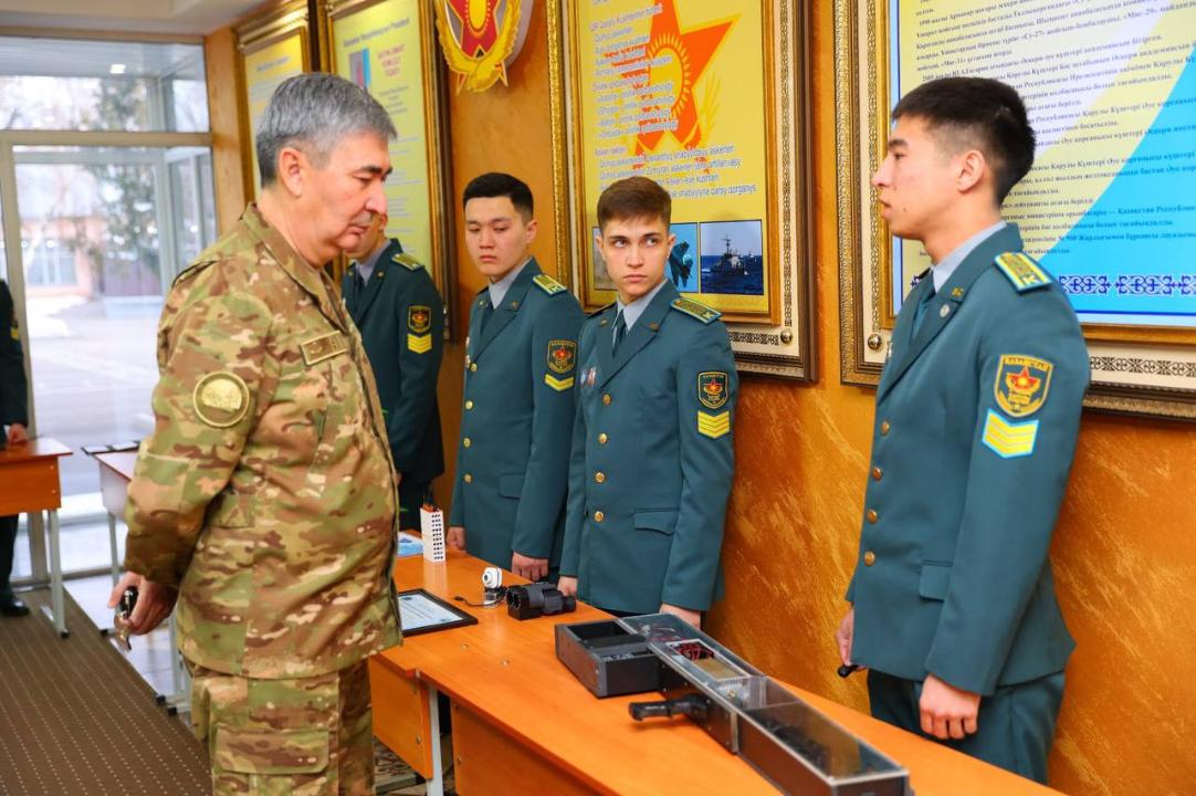 Қазақстандық әскери курсанттар қауіпсіздік саласына арналған жаңа құрылғылар әзірледі