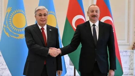 Президент Азербайджана отметил роль Токаева в развитии двусторонних отношений