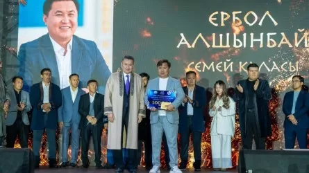 На фестивале &laquo;Алтай - золотая колыбель тюркского мира&raquo; прошел поэтический вечер