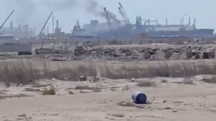 В египетском порту загорелся американский газовоз