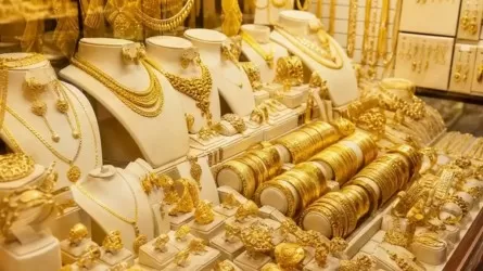 Золото переживает худшую неделю за полтора месяца