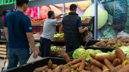 В Казахстане подешевели социально значимые продукты