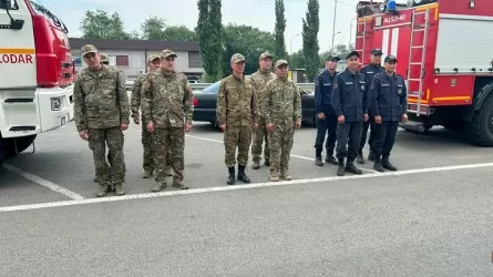 Павлодарские спасатели отправились тушить лесной пожар в области Абай