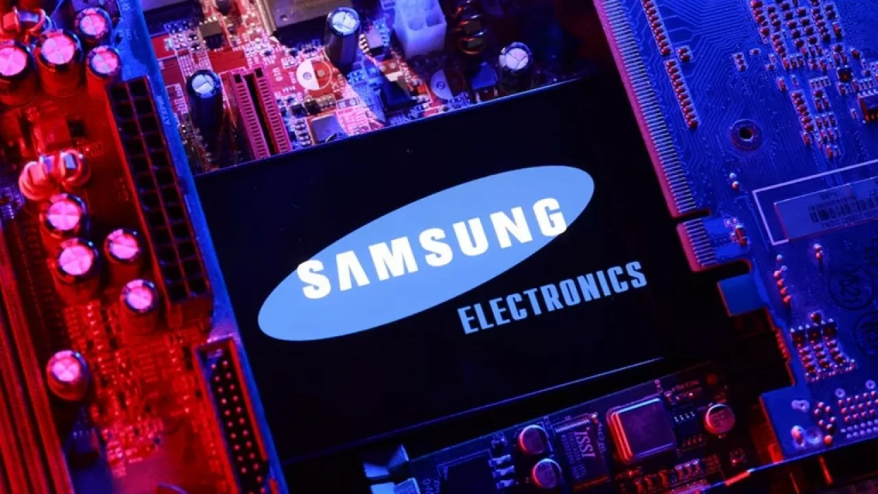 Акции Samsung рухнули после рекордного прогноза прибыли