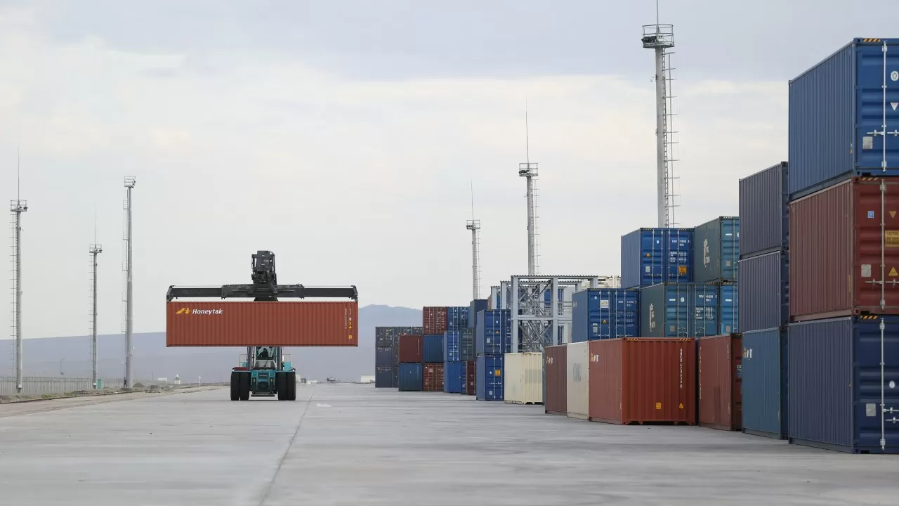 Казахстанский оператор PTC Cargo преодолел рубеж в 1 миллион TEU 