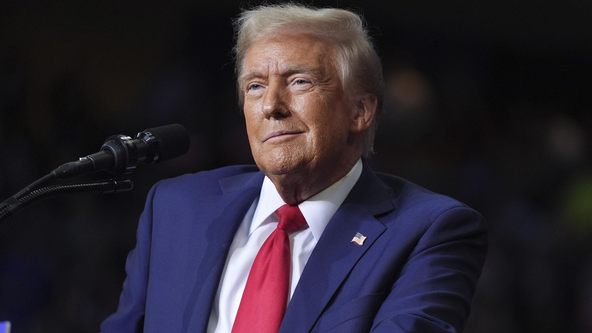 АҚШ-та Трамптың гольф клубының маңында қарулы ер адам ұсталды