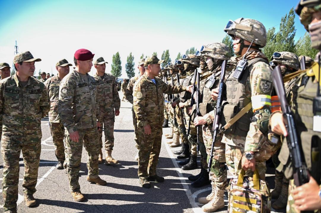 Бас штаб бастығы әскери бөлімнің жауынгерлік даярлығын бағалады