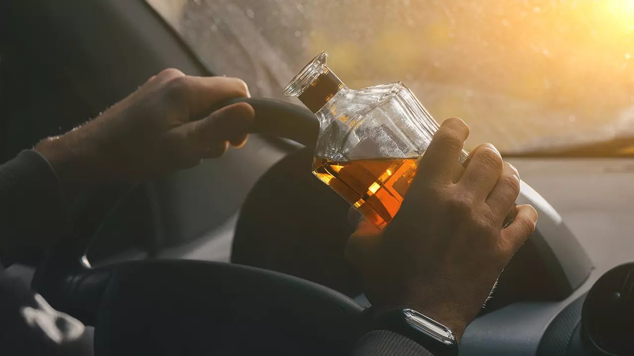 Семейде мас күйде көлік жүргізген 53 жастағы жүргізуші ұсталды