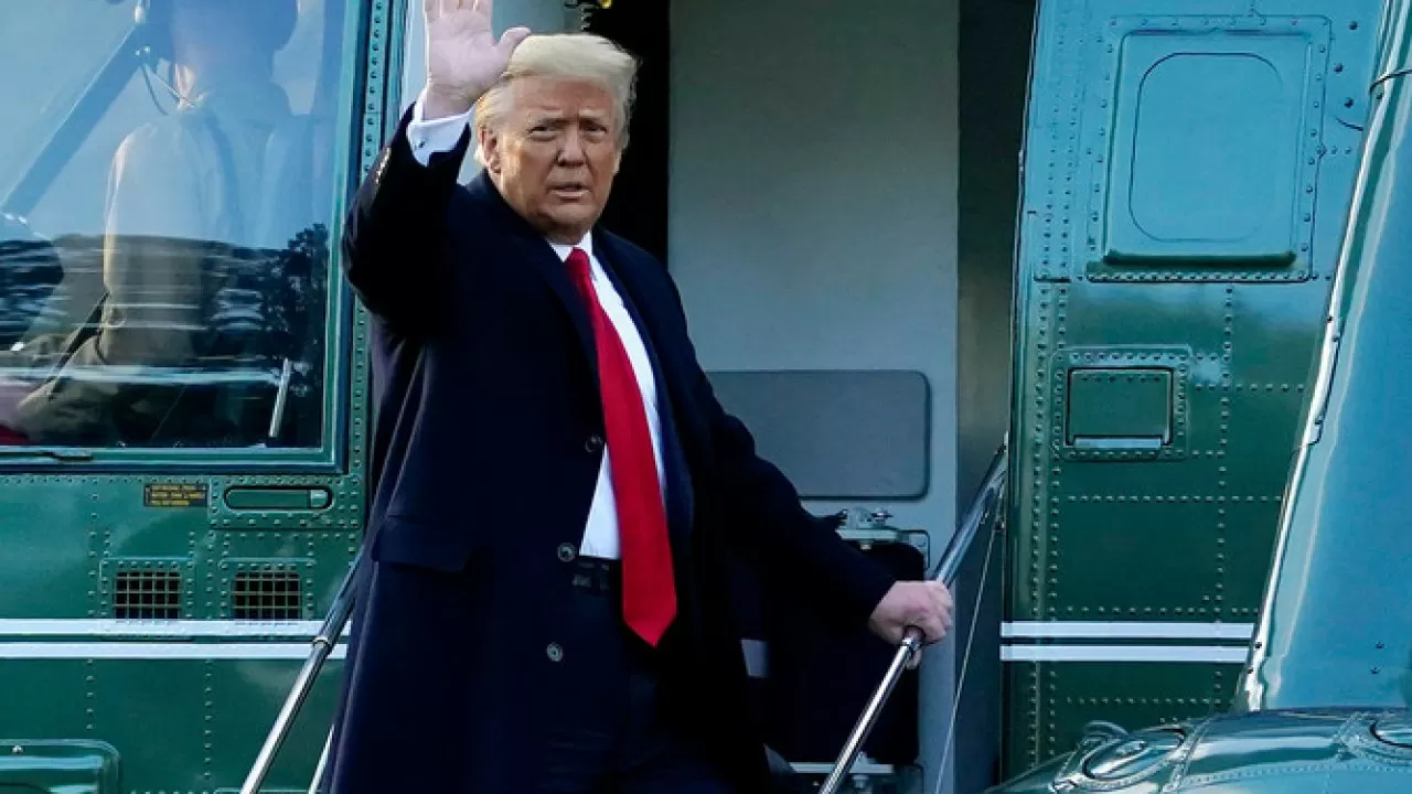 Трамп потребовал от нефтяных компаний США снизить цены на бензин
