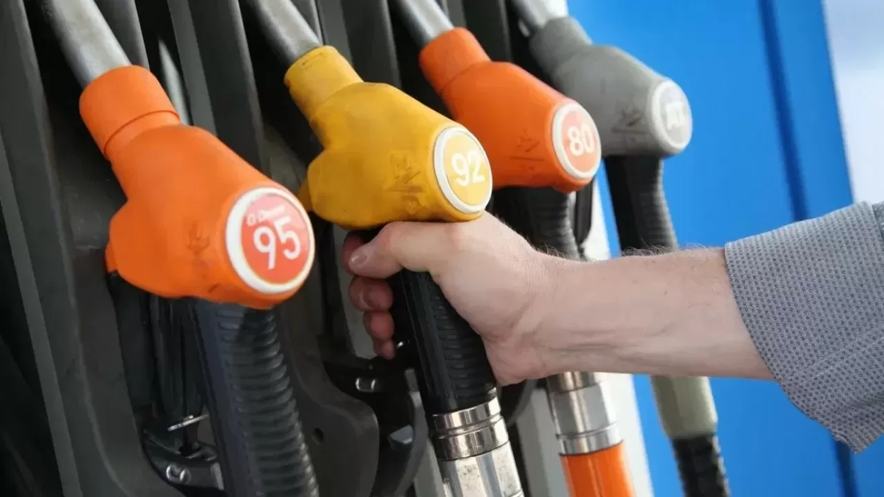 В Казахстане проверят качество бензина после жалоб водителей 