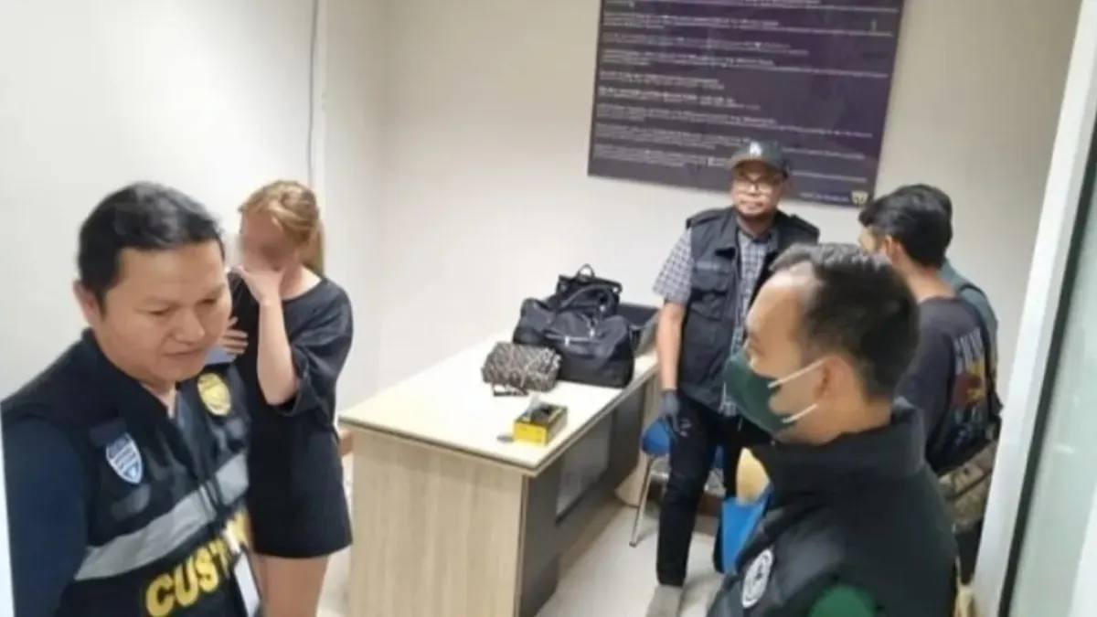Бали әуежайында қазақстандық бойжеткеннің жүгінен гашиш табылды