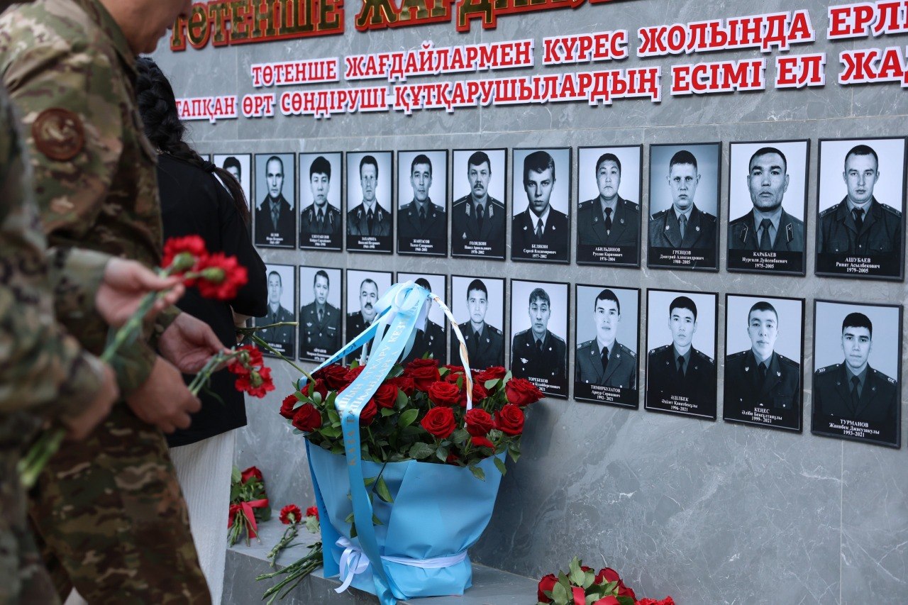 Оралда қаза тапқан құтқарушыларға арналған аллея ашылды