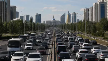 Некоторые авто в Казахстане обязали страховать на 60 млн тенге