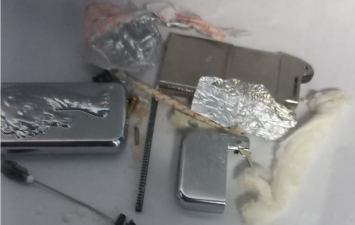Зажигалка в подошве обуви оказалась тайником у посетителя СИЗО в ВКО 