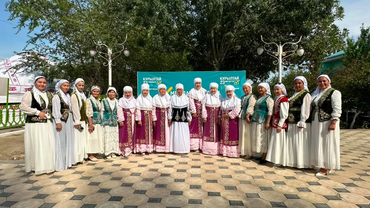 Қызылордада Ыбырай Жақаев әулетінің келіндері бірге дауыс берді