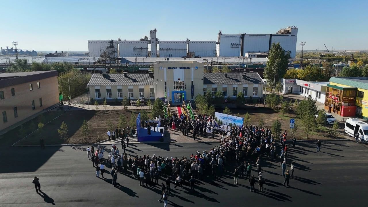 Атбасарда жаңғыртылған теміржол вокзалы ашылды