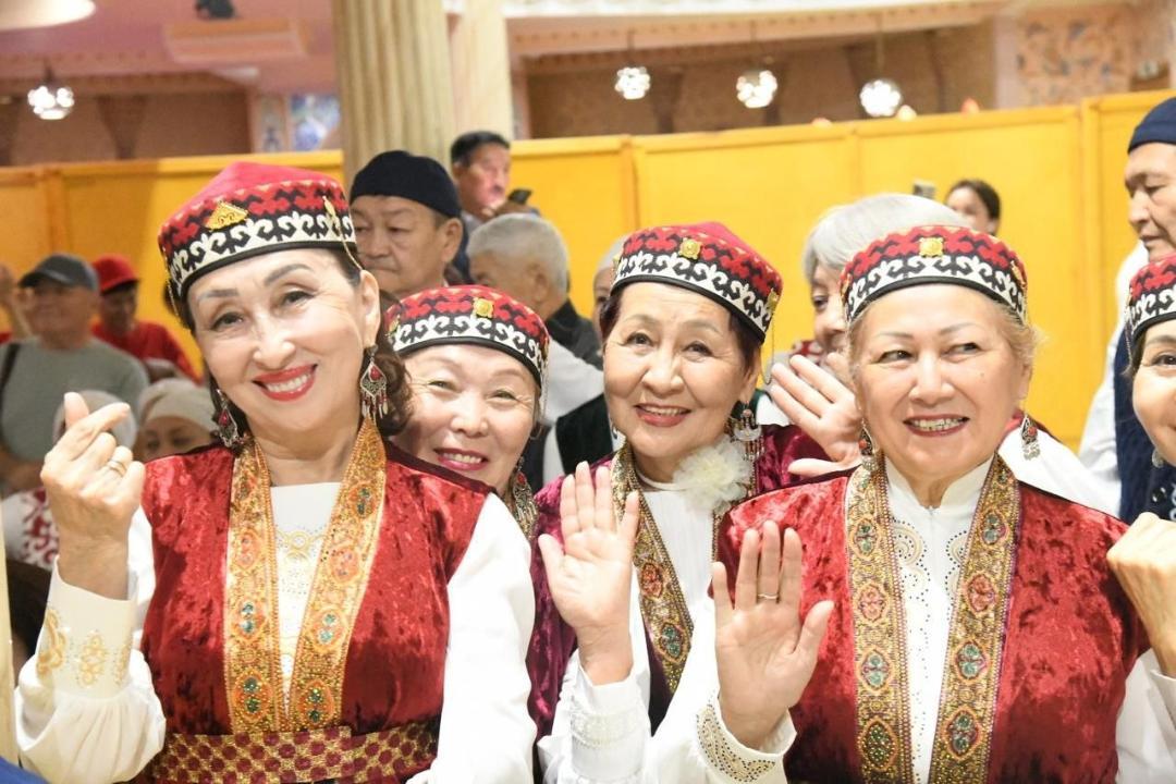 Елордада зейнеткерлер арасында би фестивалі өтті
