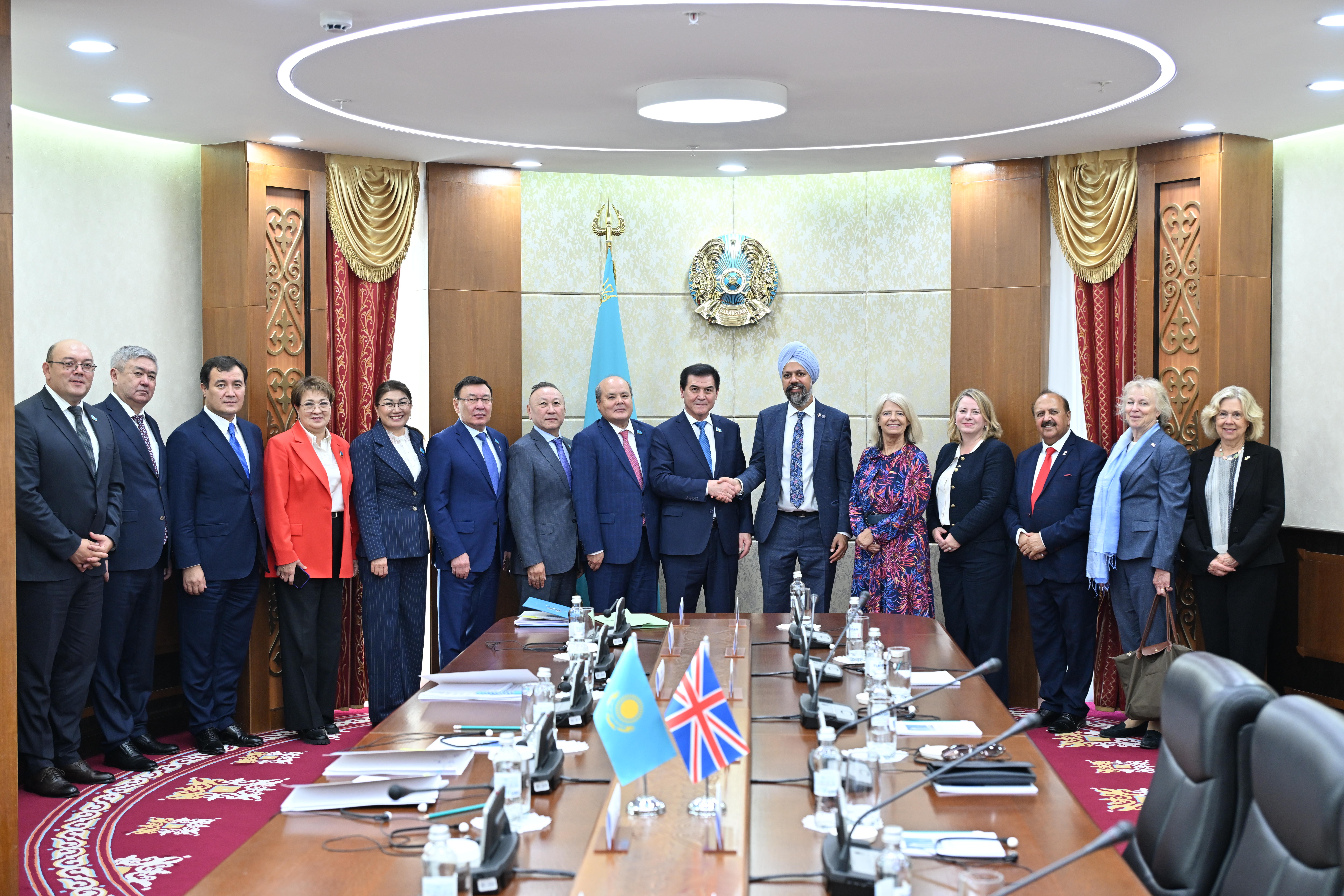 Құрылтайға Ұлыбритания парламентінің алғашқы шетелдік делегациясы келді
