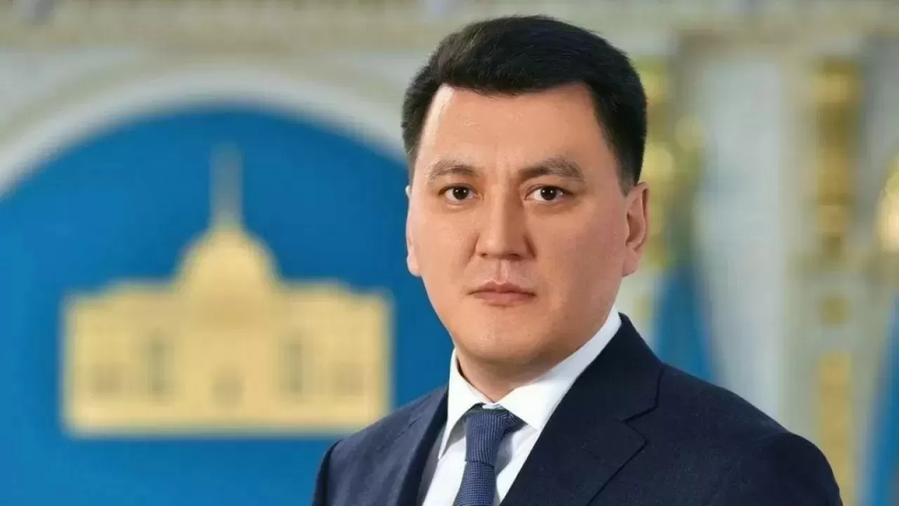 Необходимо следовать созидательной повестке и конституционным ценностям &ndash; Ерлан Карин обозначил приоритеты внутренней политики