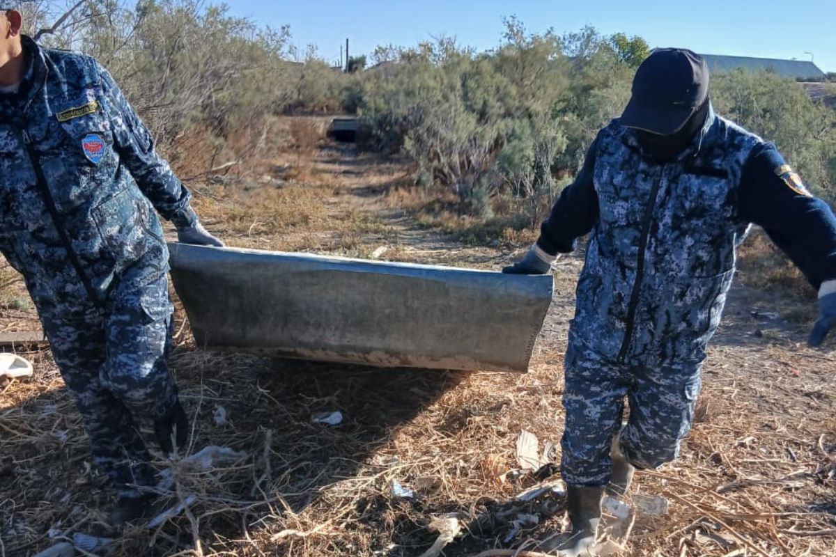 Жайық өзенінің жағасынан қолдан жасалған 15 қайық табылды