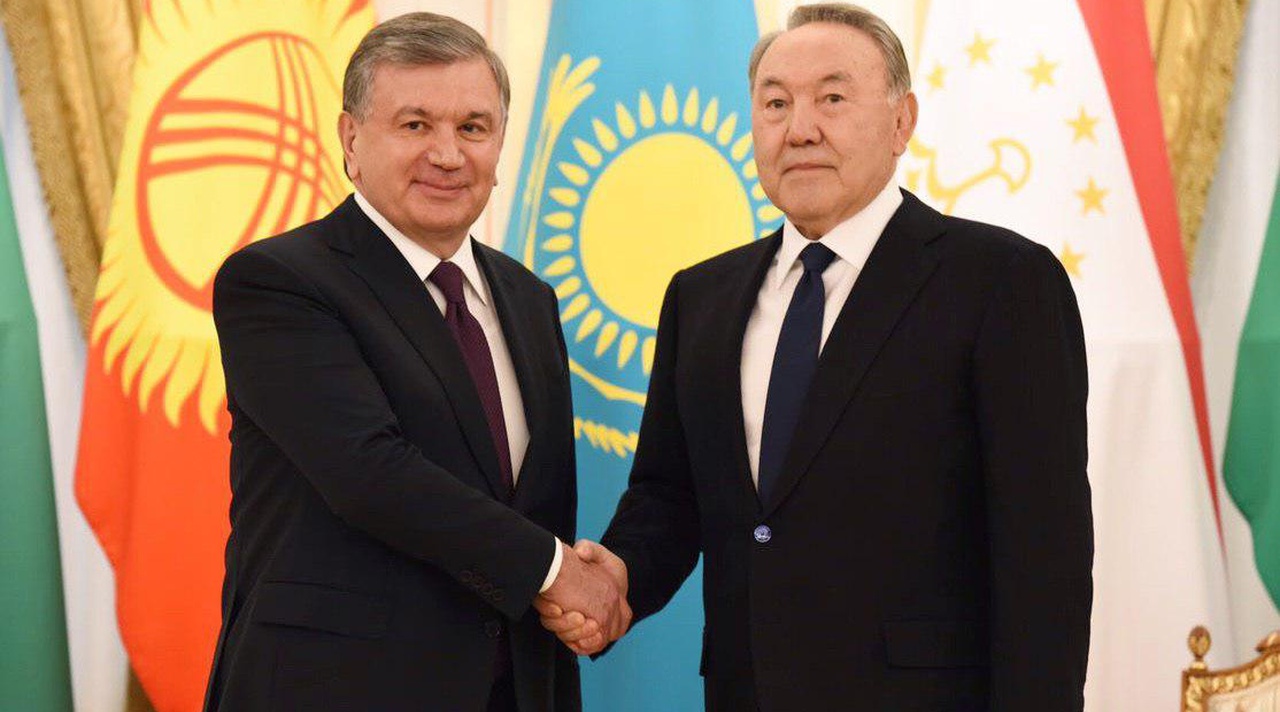 Назарбаев и Мирзиёев подтвердили договорённость об очередной рабочей встрече глав государств ЦА в 2019 году 