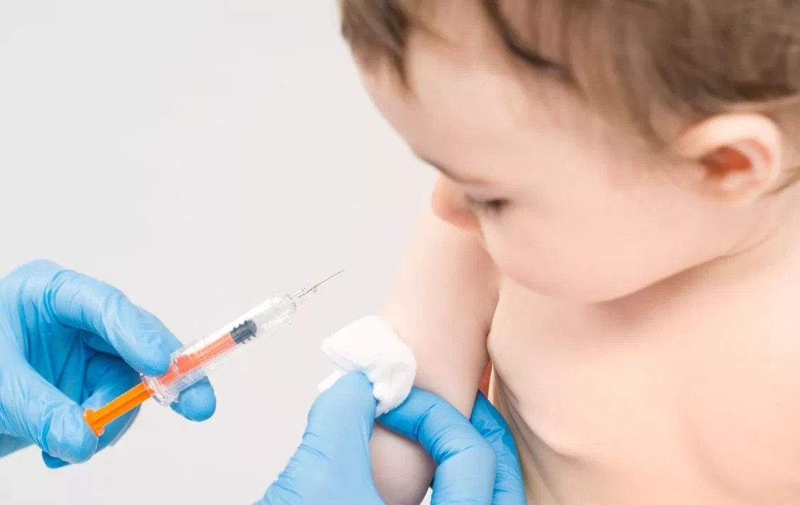 В ряде регионов Казахстана из-за вспышки кори вакцинировать младенцев будут на три месяца раньше