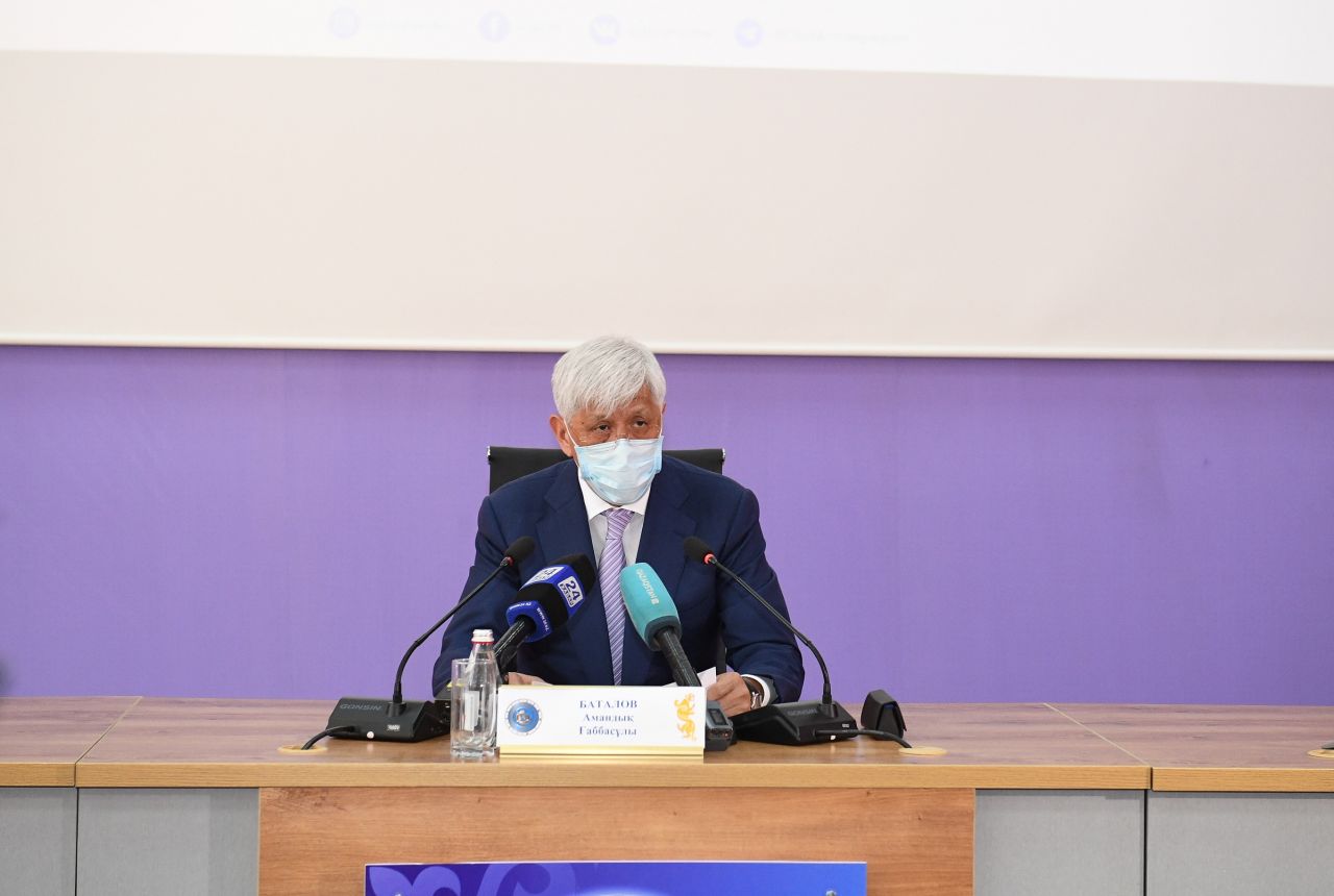 Амандық Баталов Нұр-Сұлтандағы кардиоорталықта ем алып жатыр