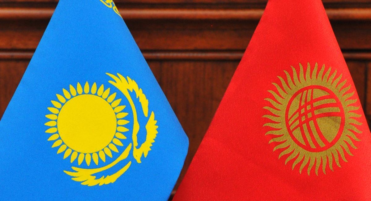 Спикер парламента Кыргызстана обсудил с казахстанским коллегой предстоящий визит Токаева в Бишкек